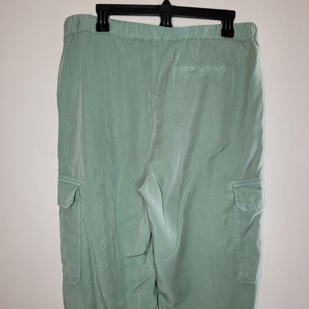 Saks Fifth Avenue Cargo Pants Women's Green Medium Elastic Tie Waist Boho Casual - Picture 3 of 11
